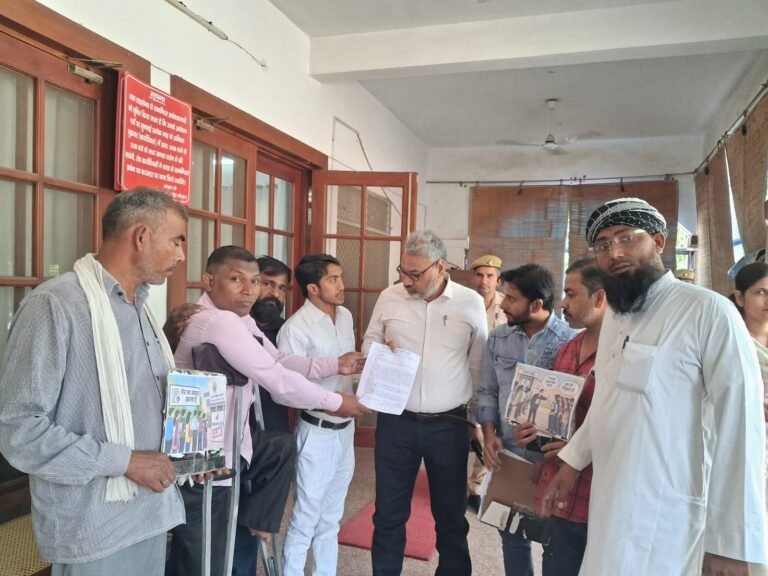 एमएलसी चुनाव में हजारों मतदाता वंचित, आयोग को भेजा ज्ञापन