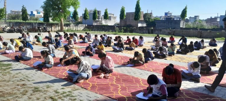 दायमपुर में सामान्य ज्ञान प्रतियोगिता का आयोजन