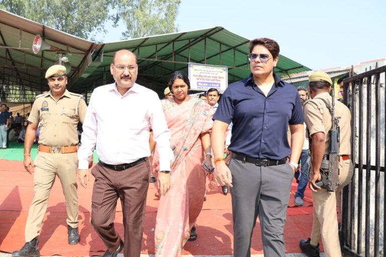 विधान परिषद चुनाव के लिए पोलिंग पार्टियां रवाना, कल होगा मतदान