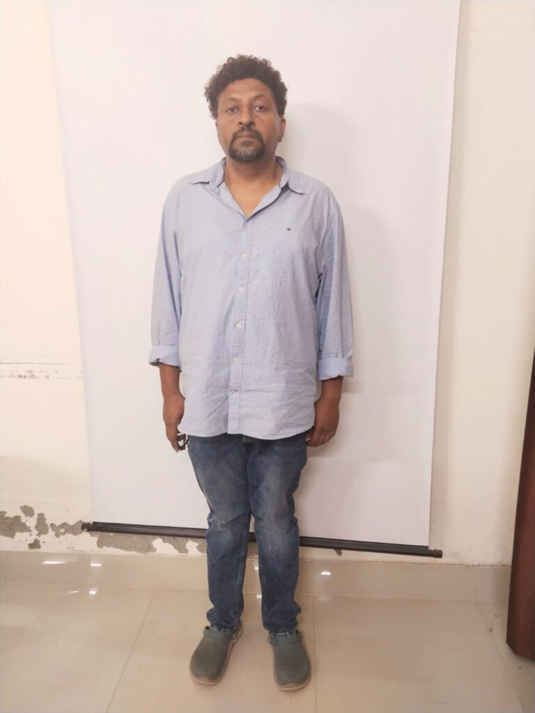 एसटीएफ ने करोड़ों की जीएसटी चोरी करने वाले गैंग के सदस्य को जयपुर से दबोचा