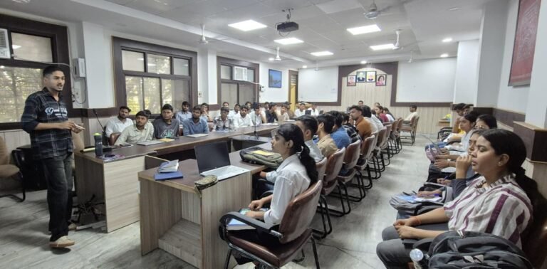 ‘रोबो एसेंड’ के तीसरे और चौथे दिन रोबोटिक्स व चिप तकनीक पर हुई चर्चा